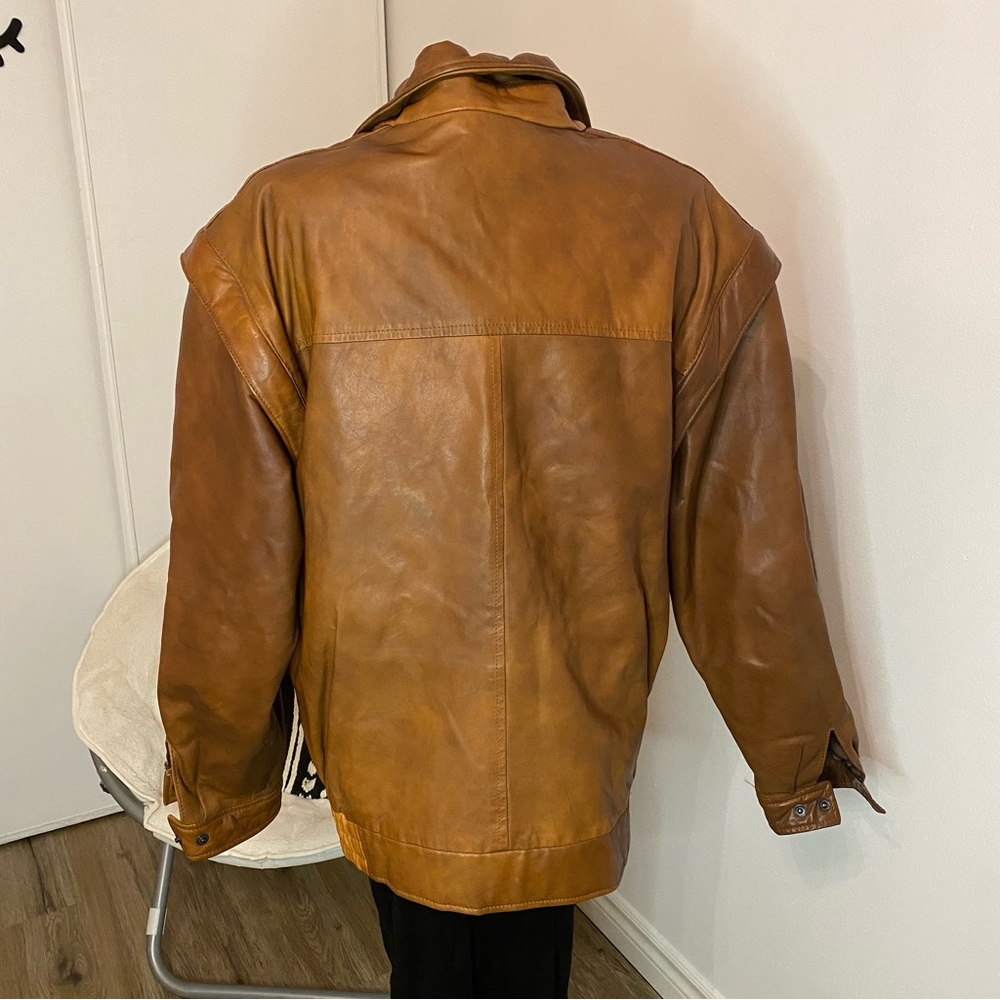 ⭐️HOST PICK⭐️ Vintage Genuine Leather Jacket - Picture 4 of 6